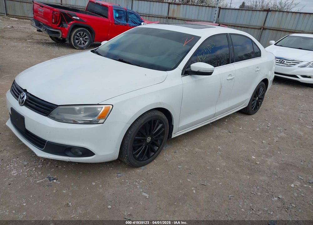 2014 VOLKSWAGEN JETTA 1.8T SEL VIN: 3VWL17AJ7EM439904