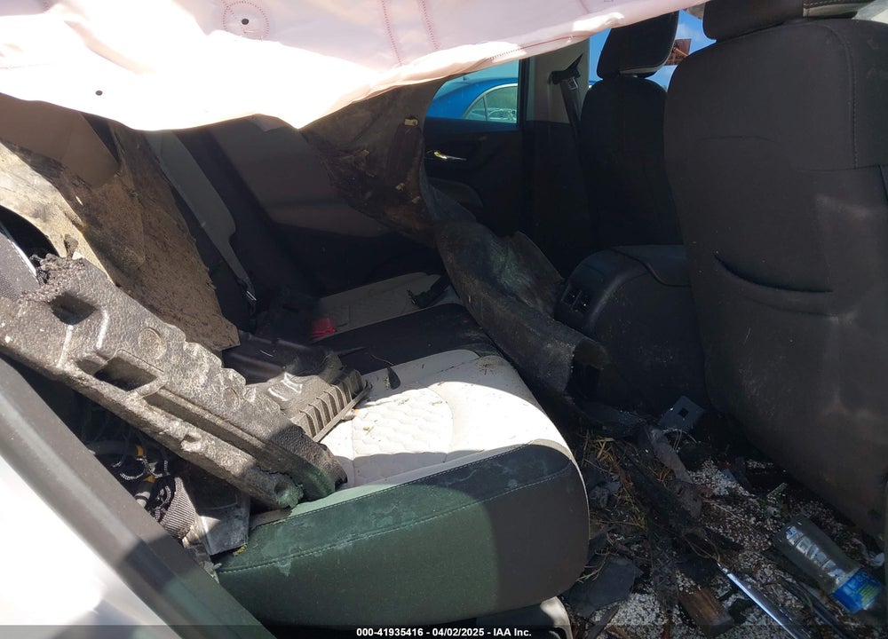 2019 CHEVROLET EQUINOX LS VIN: 3GNAXHEV6KS647931