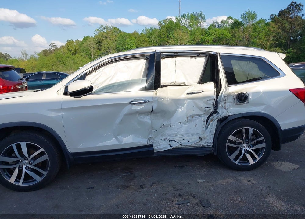 2017 HONDA PILOT ELITE VIN: 5FNYF6H04HB087830