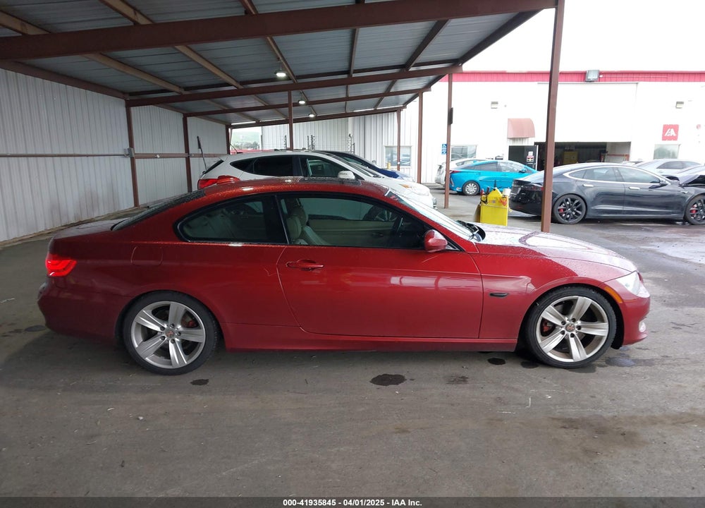 2011 BMW 328I VIN: WBAKE5C5XBE573148