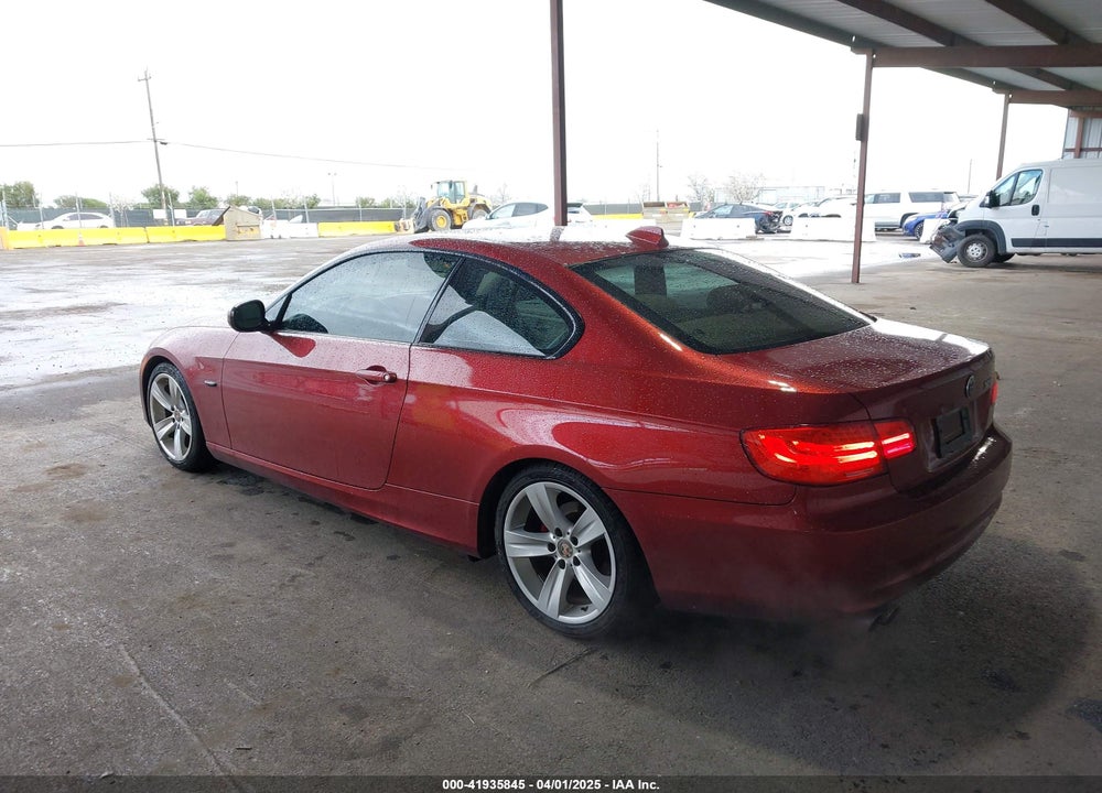 2011 BMW 328I VIN: WBAKE5C5XBE573148