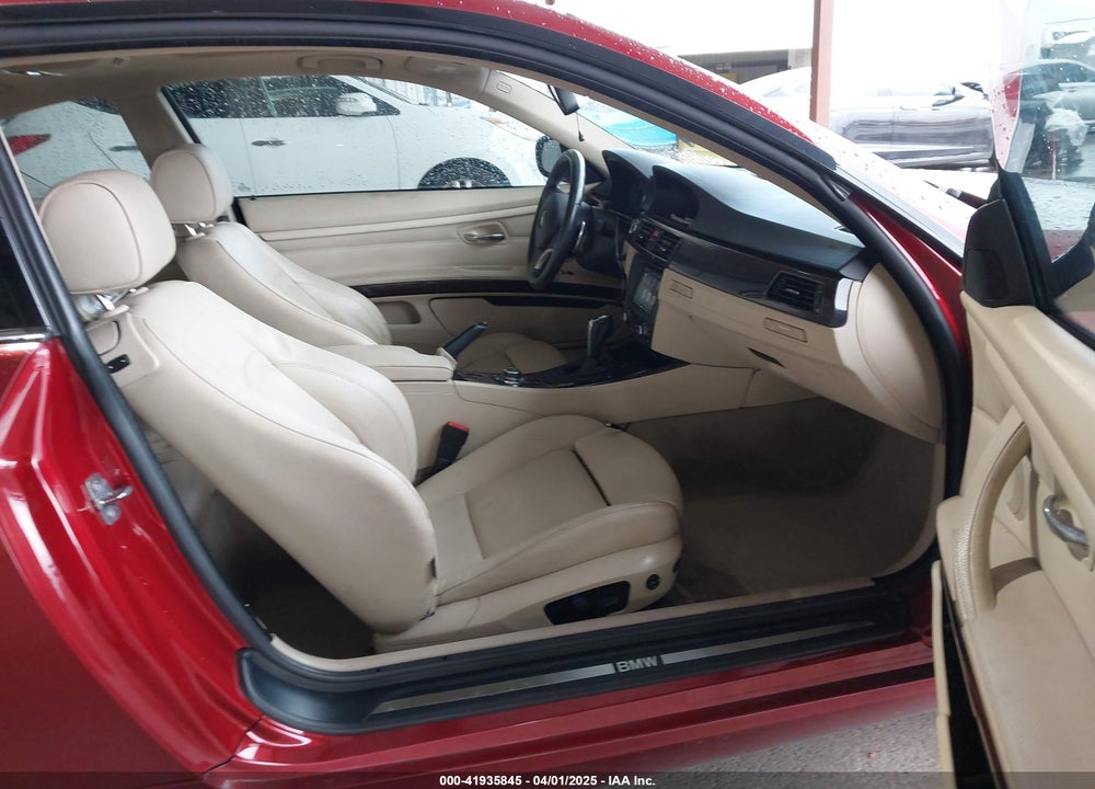 2011 BMW 328I VIN: WBAKE5C5XBE573148