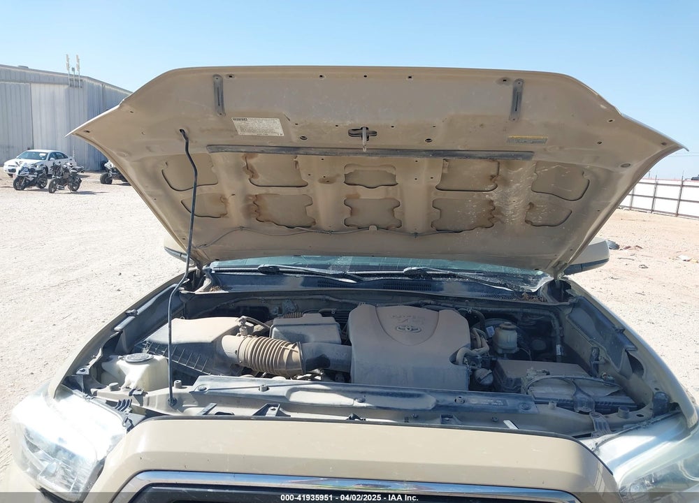 2018 TOYOTA TACOMA SR5 V6 VIN: 5TFCZ5AN9JX129874