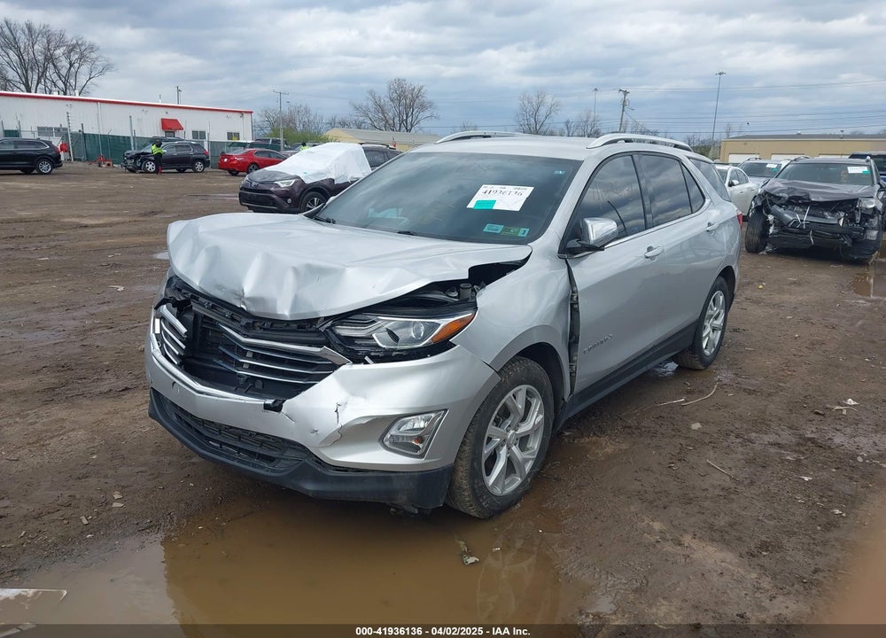 2018 CHEVROLET EQUINOX VIN: 2GNAXMEV0J6185677