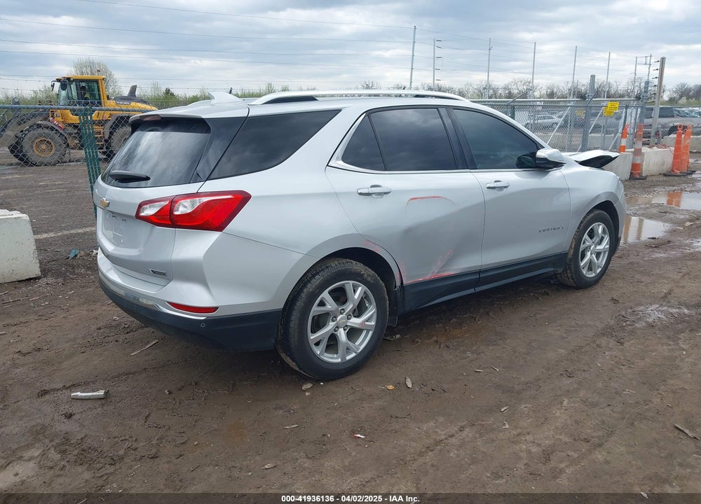 2018 CHEVROLET EQUINOX VIN: 2GNAXMEV0J6185677