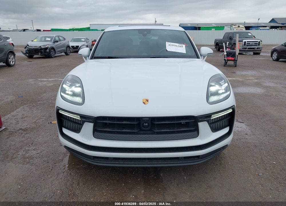 2025 PORSCHE MACAN VIN: WP1AG2A55SLB41796