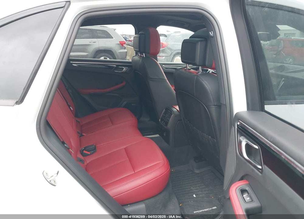 2025 PORSCHE MACAN VIN: WP1AG2A55SLB41796