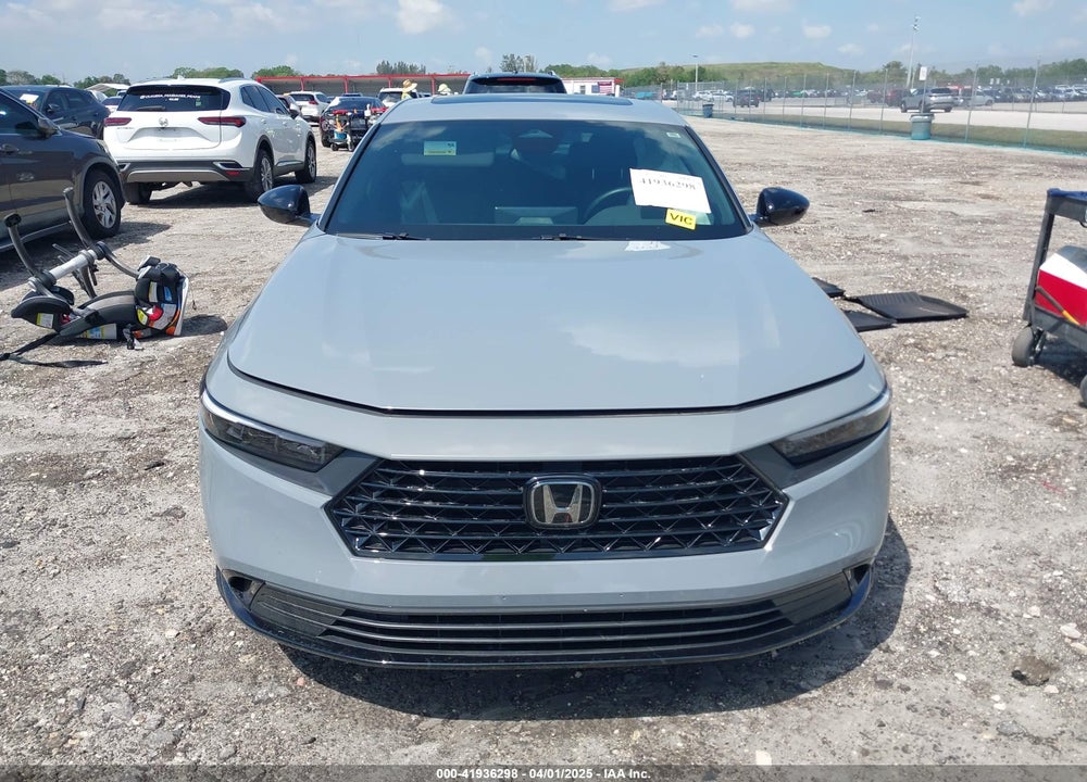 2024 HONDA ACCORD HYBRID SPORT-L VIN: 1HGCY2F71RA031207