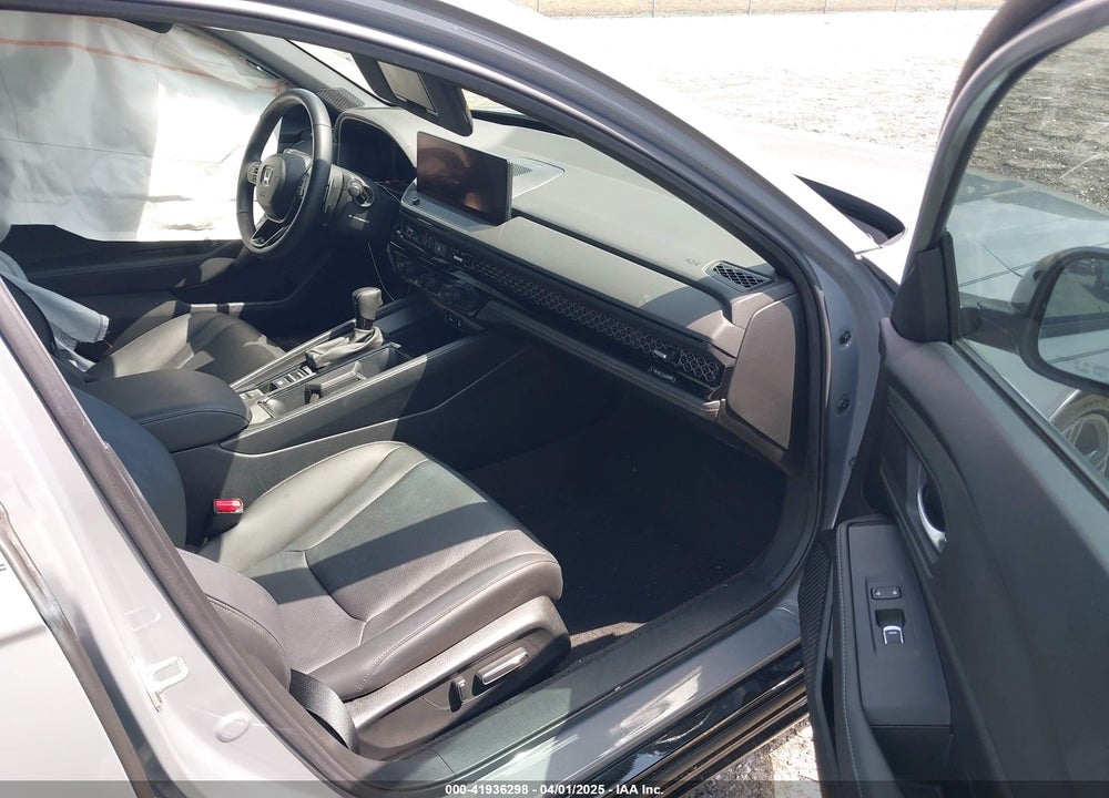2024 HONDA ACCORD HYBRID SPORT-L VIN: 1HGCY2F71RA031207