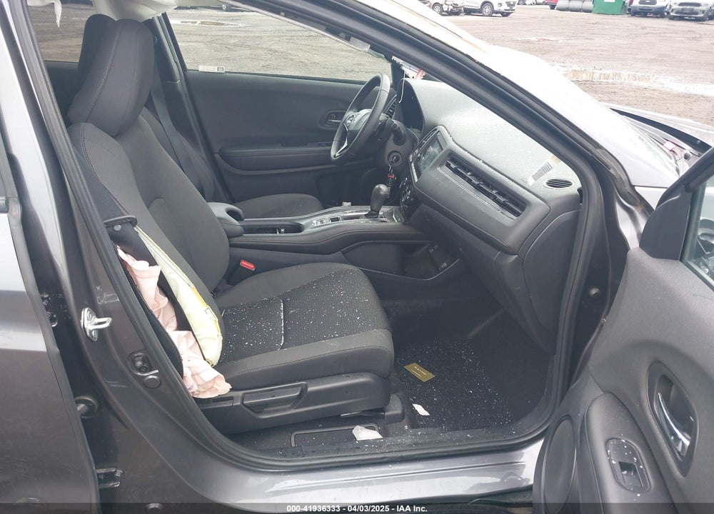 2022 HONDA HR-V VIN: 3CZRU6H17NM735813