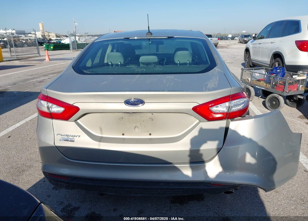 2015 FORD FUSION VIN: 3FA6P0G70FR205115