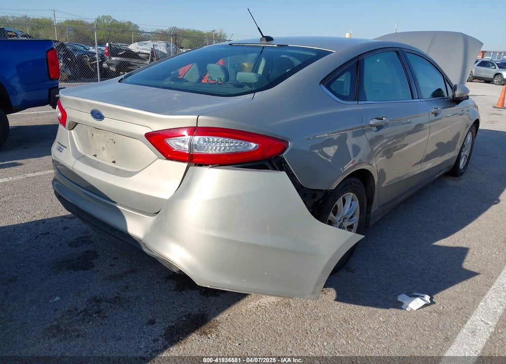 2015 FORD FUSION VIN: 3FA6P0G70FR205115
