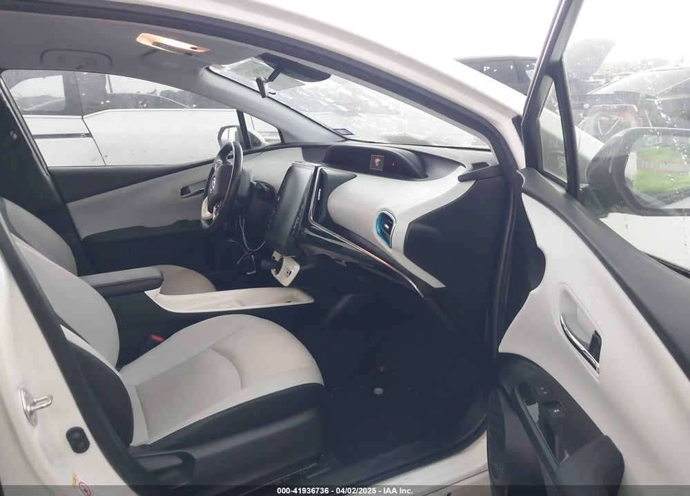 2018 TOYOTA PRIUS PRIME VIN: JTDKARFP0J3084142