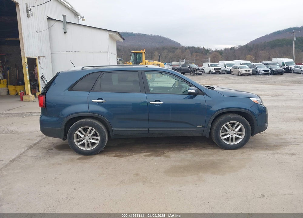 2015 KIA SORENTO VIN: 5XYKTDA66FG555290