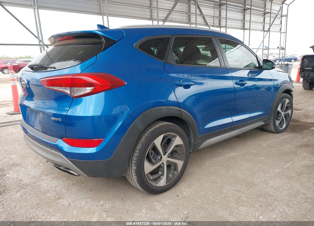 2018 HYUNDAI TUCSON SPORT VIN: KM8J33AL0JU803368
