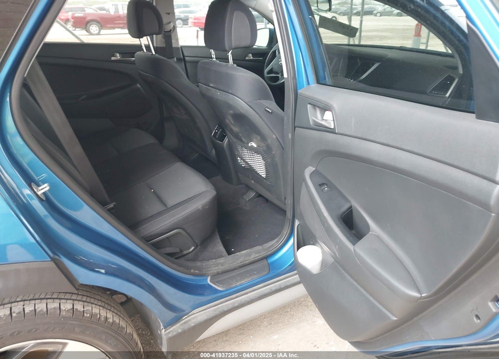 2018 HYUNDAI TUCSON SPORT VIN: KM8J33AL0JU803368