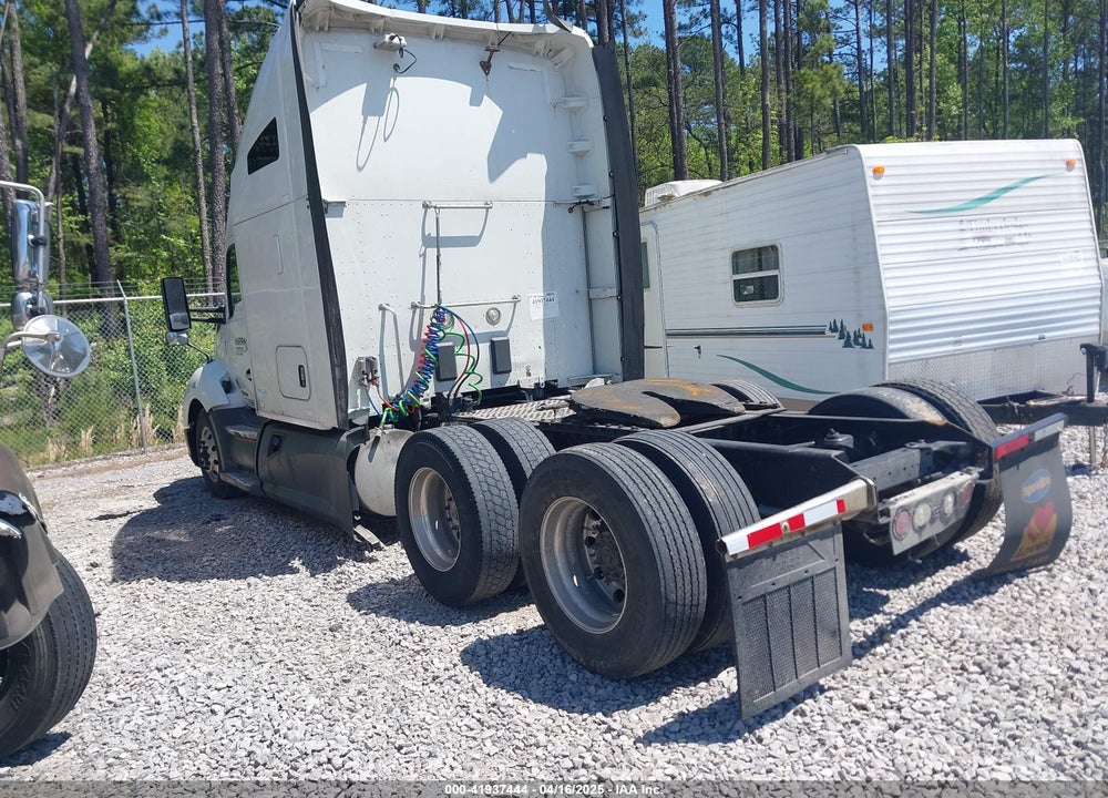 2018 KENWORTH T680 VIN: 1XKYDP9X4JJ189574