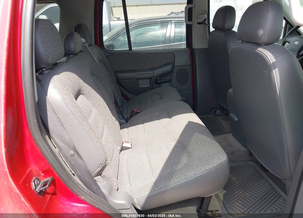 2004 FORD EXPLORER XLS VIN: 1FMZU62KX4ZB03811