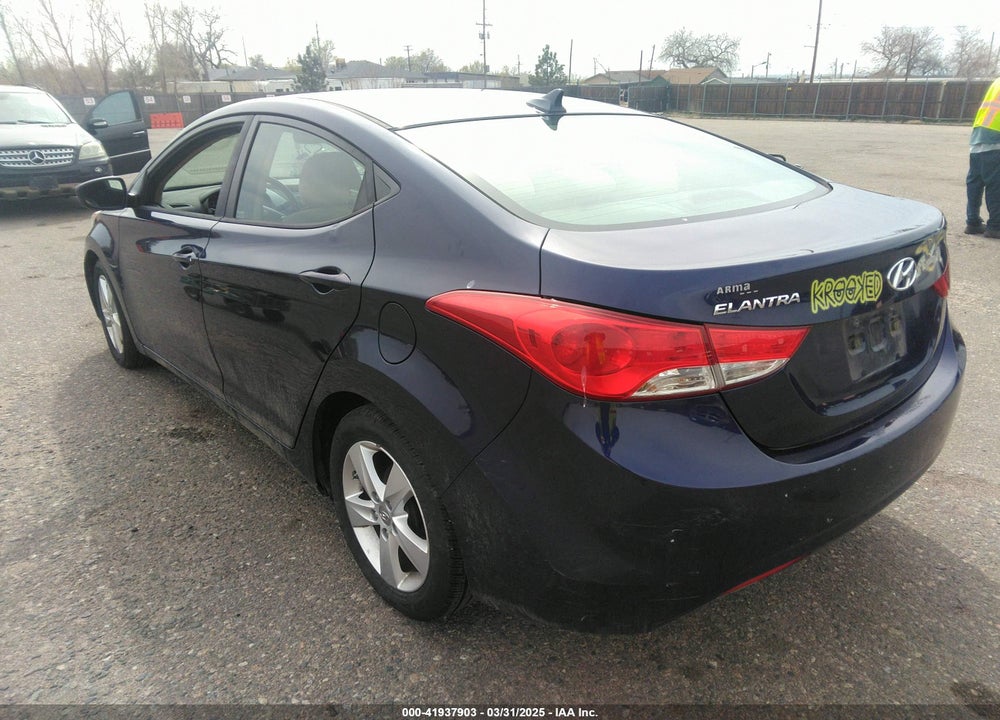 2013 HYUNDAI ELANTRA VIN: 5NPDH4AE6DH273531