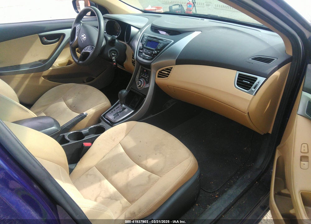 2013 HYUNDAI ELANTRA VIN: 5NPDH4AE6DH273531