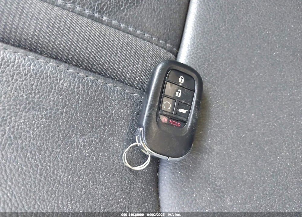 2023 HONDA PILOT VIN: 5FNYG2H42PB013216