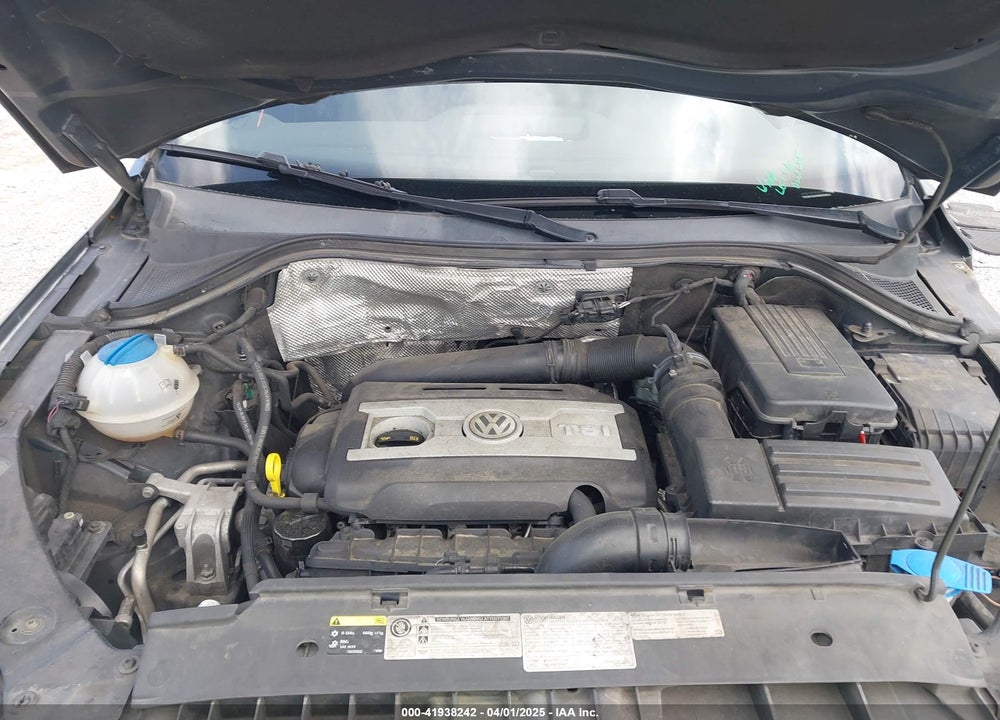 2017 VOLKSWAGEN TIGUAN 2.0T/2.0T S VIN: WVGAV7AX3HK022628