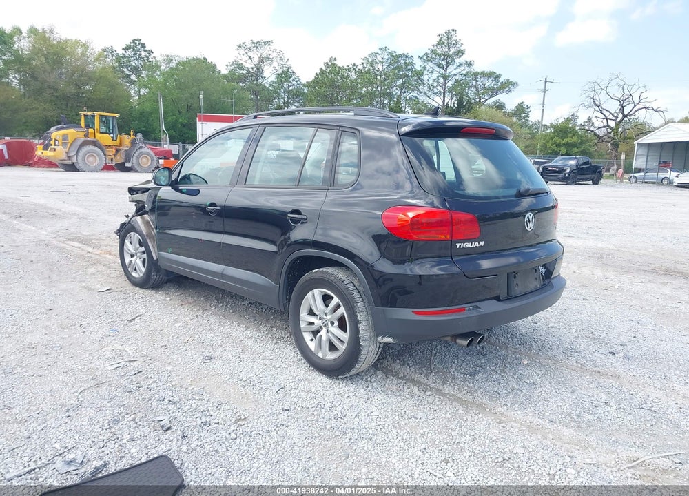 2017 VOLKSWAGEN TIGUAN 2.0T/2.0T S VIN: WVGAV7AX3HK022628