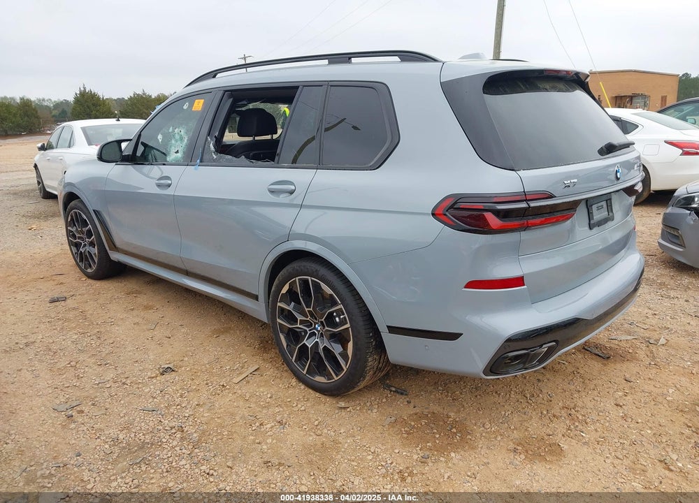2025 BMW X7 VIN: 5UX33EM04S9X73210