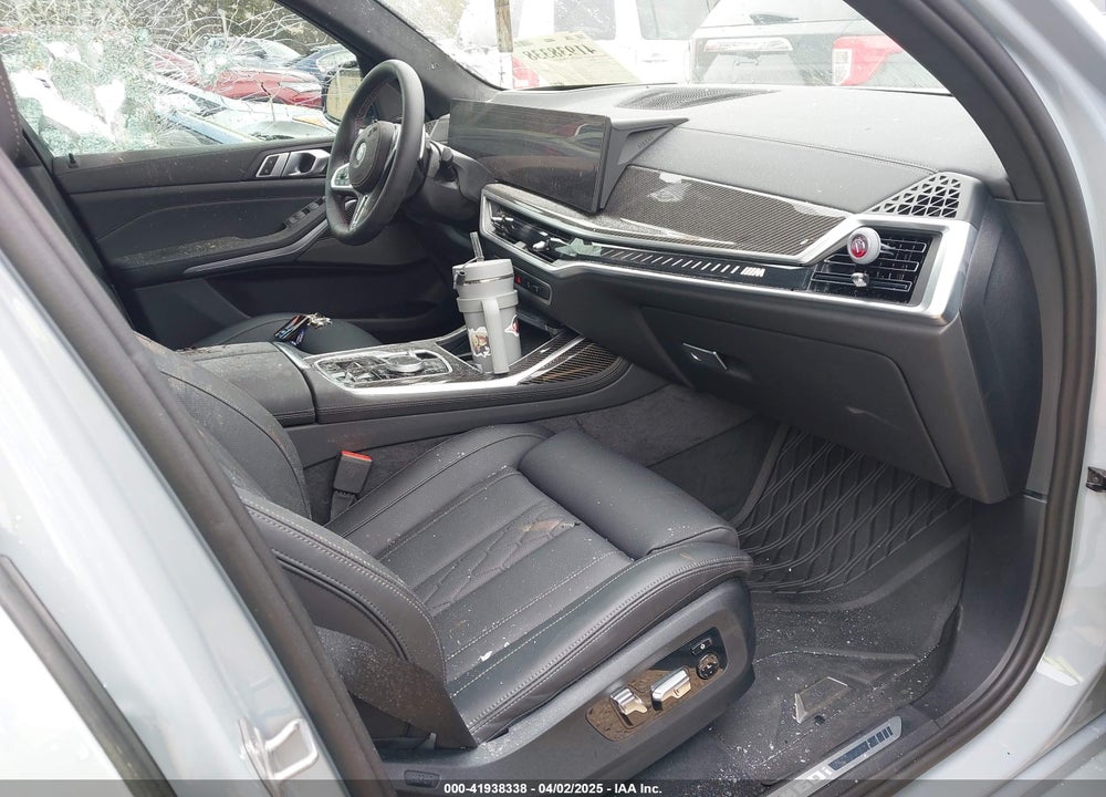 2025 BMW X7 VIN: 5UX33EM04S9X73210