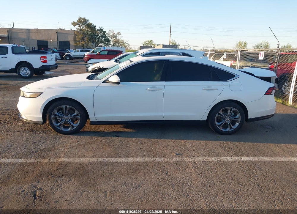2024 HONDA ACCORD EX VIN: 1HGCY1F30RA013319