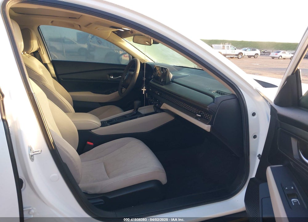 2024 HONDA ACCORD EX VIN: 1HGCY1F30RA013319