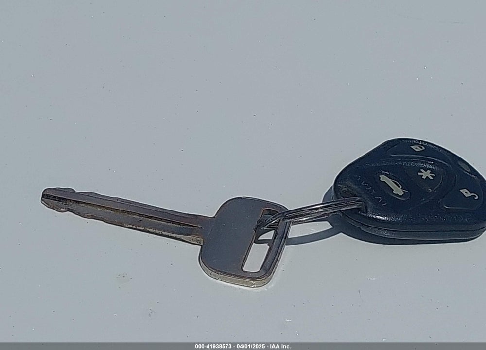 1997 TOYOTA CAMRY LE VIN: JT2BG22K6V0090253