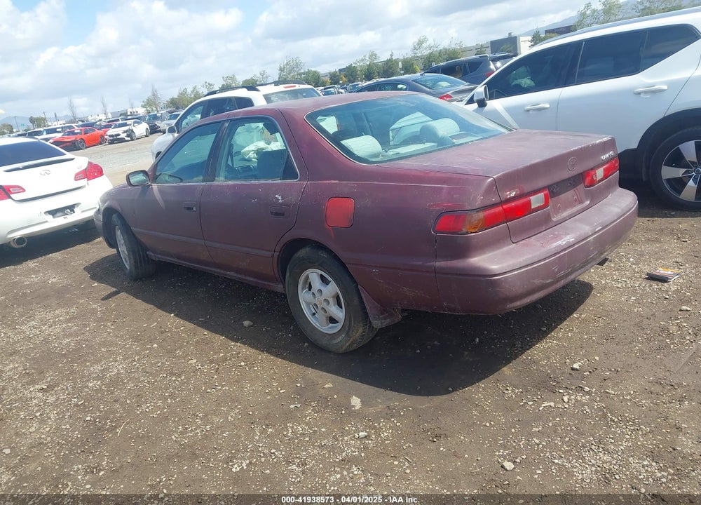 1997 TOYOTA CAMRY LE VIN: JT2BG22K6V0090253