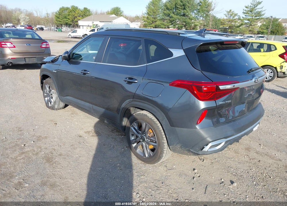 2021 KIA SELTOS VIN: KNDEUCAA2M7096049
