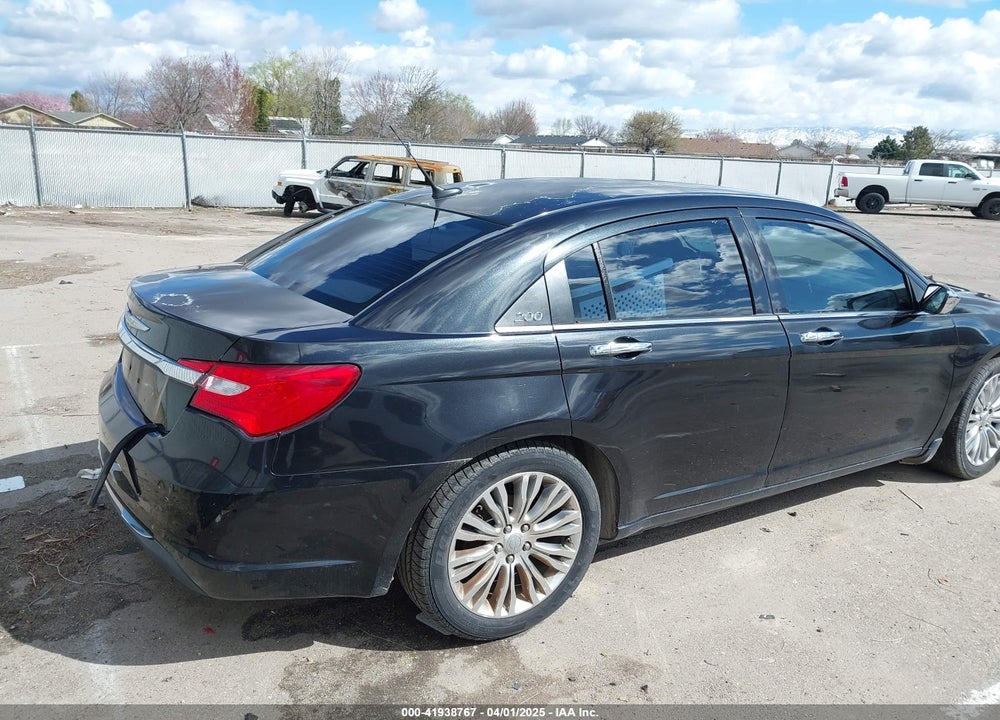 2011 CHRYSLER 200 VIN: 1C3BC2FBXBN531222