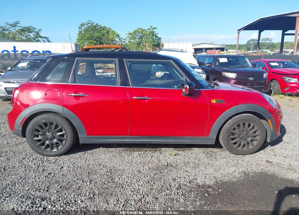 2015 MINI COOPER VIN: WMWXS5C57F2C63418