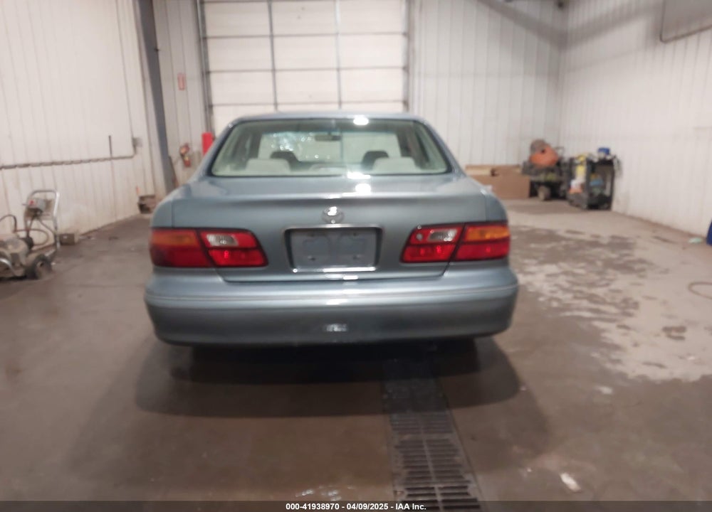 1999 TOYOTA AVALON XL VIN: 4T1BF18B5XU339791