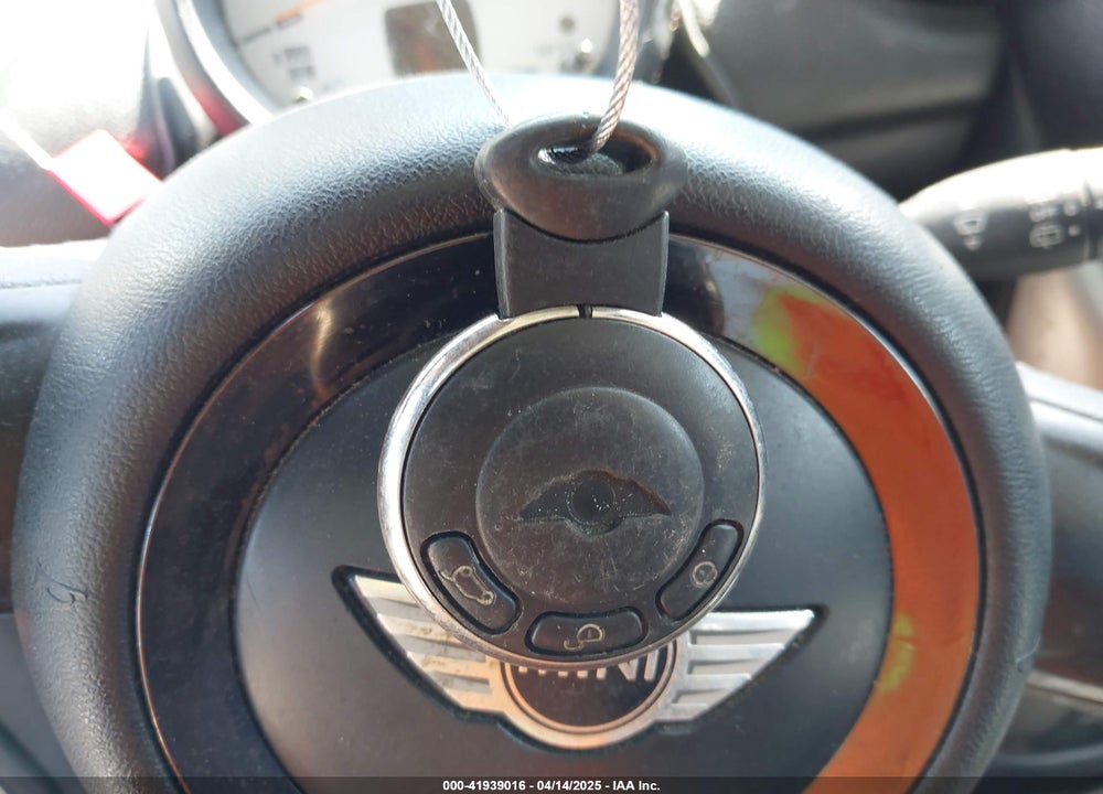 2014 MINI COUNTRYMAN VIN: WMWZB3C50EWR41850