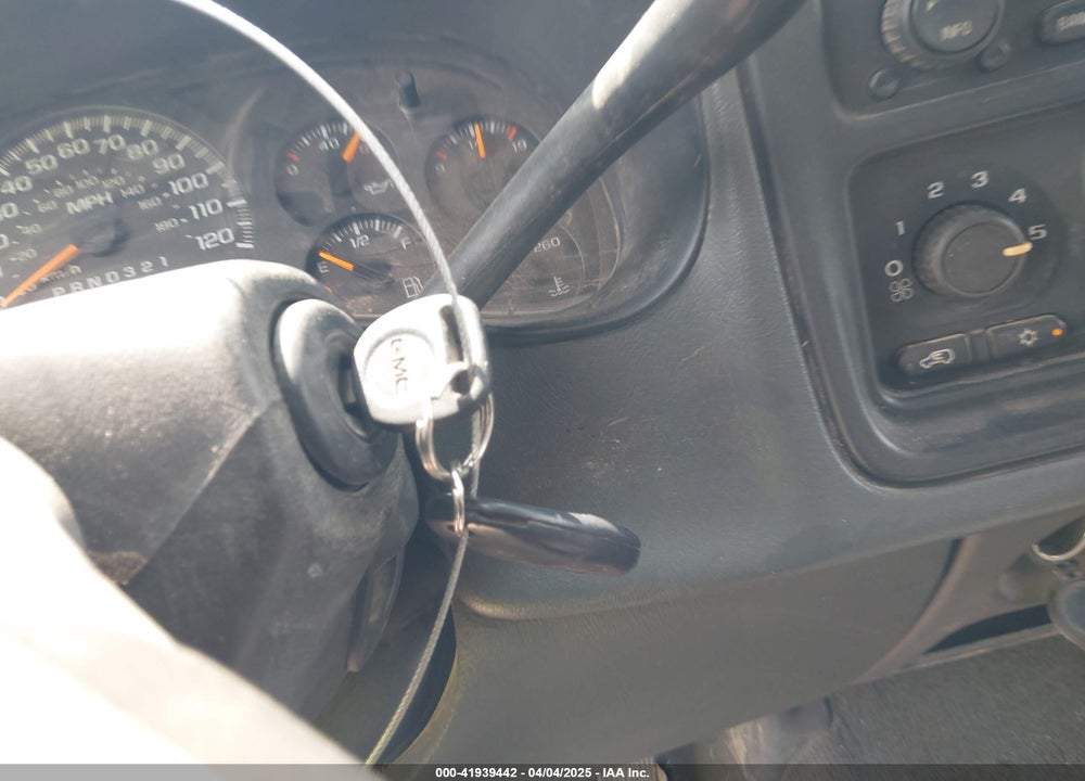 2006 GMC SIERRA 1500 SLE1 VIN: 2GTEC13T861219889
