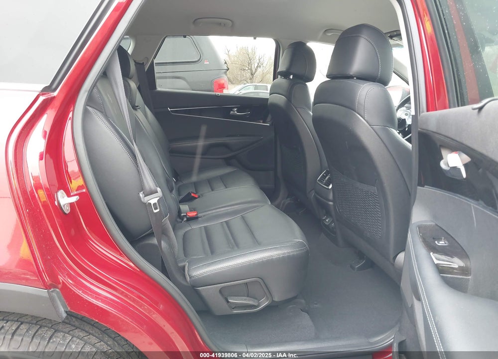 2017 KIA SORENTO VIN: 5XYPHDA15HG274693