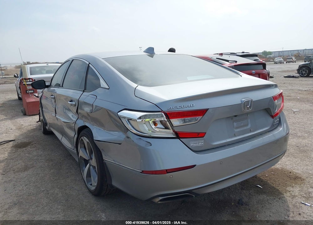 2018 HONDA ACCORD VIN: 1HGCV2F92JA049925