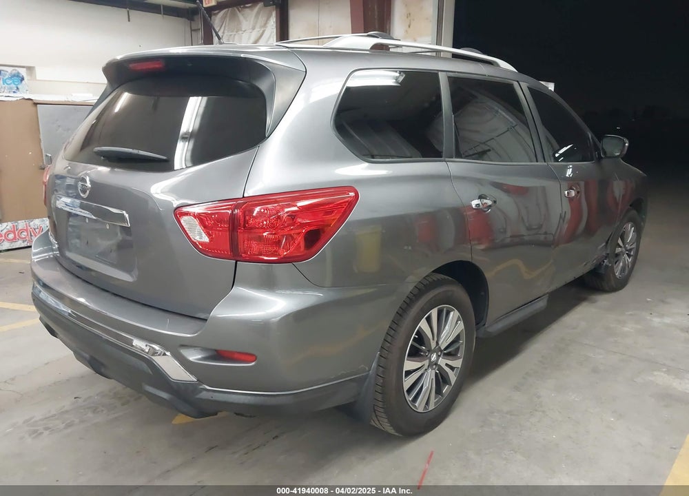 2017 NISSAN PATHFINDER S VIN: 5N1DR2MN6HC636646