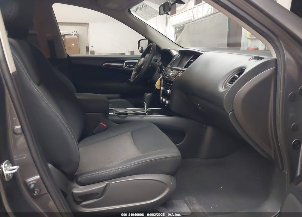 2017 NISSAN PATHFINDER S VIN: 5N1DR2MN6HC636646