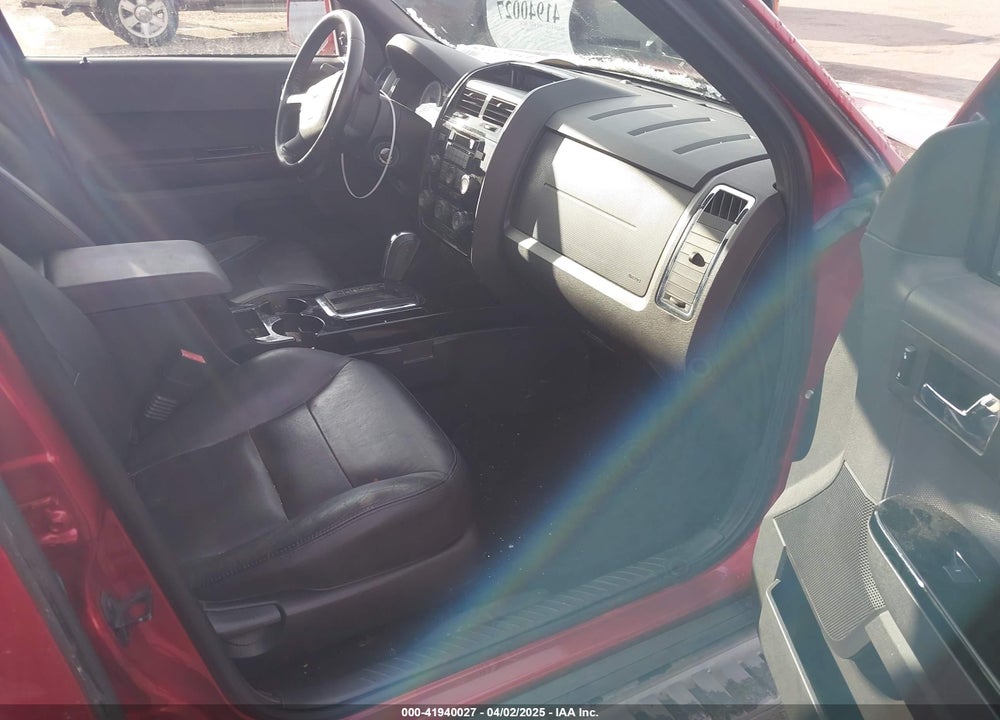 2008 FORD ESCAPE VIN: 1FMCU94128KB14215