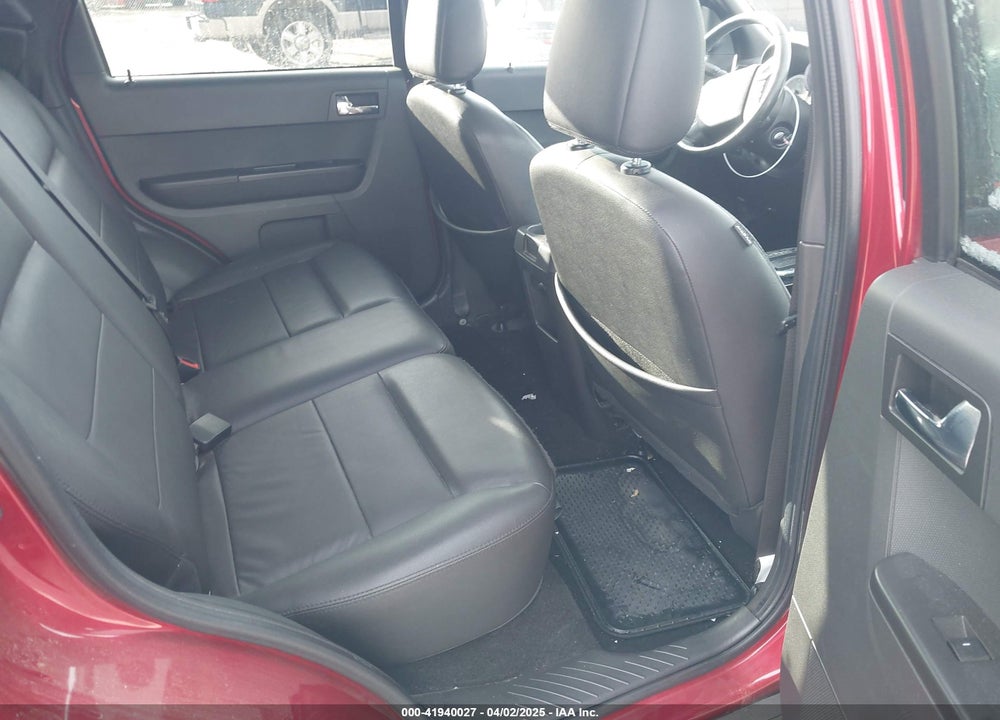 2008 FORD ESCAPE VIN: 1FMCU94128KB14215