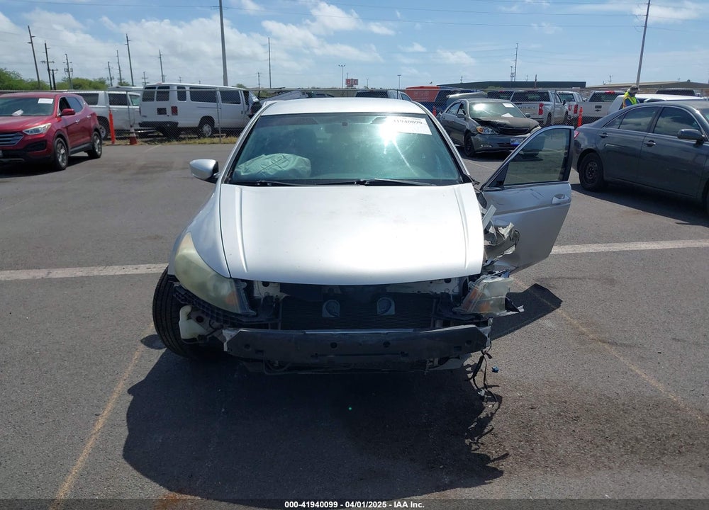2011 HONDA ACCORD 2.4 LX VIN: 1HGCP2F3XBA102894