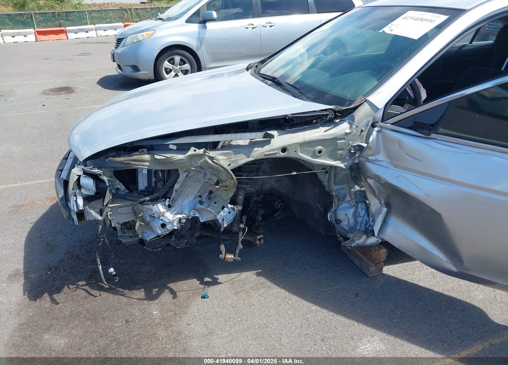 2011 HONDA ACCORD 2.4 LX VIN: 1HGCP2F3XBA102894