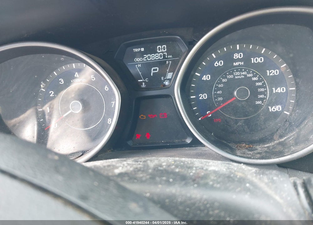2011 HYUNDAI ELANTRA VIN: 5NPDH4AE3BH038095