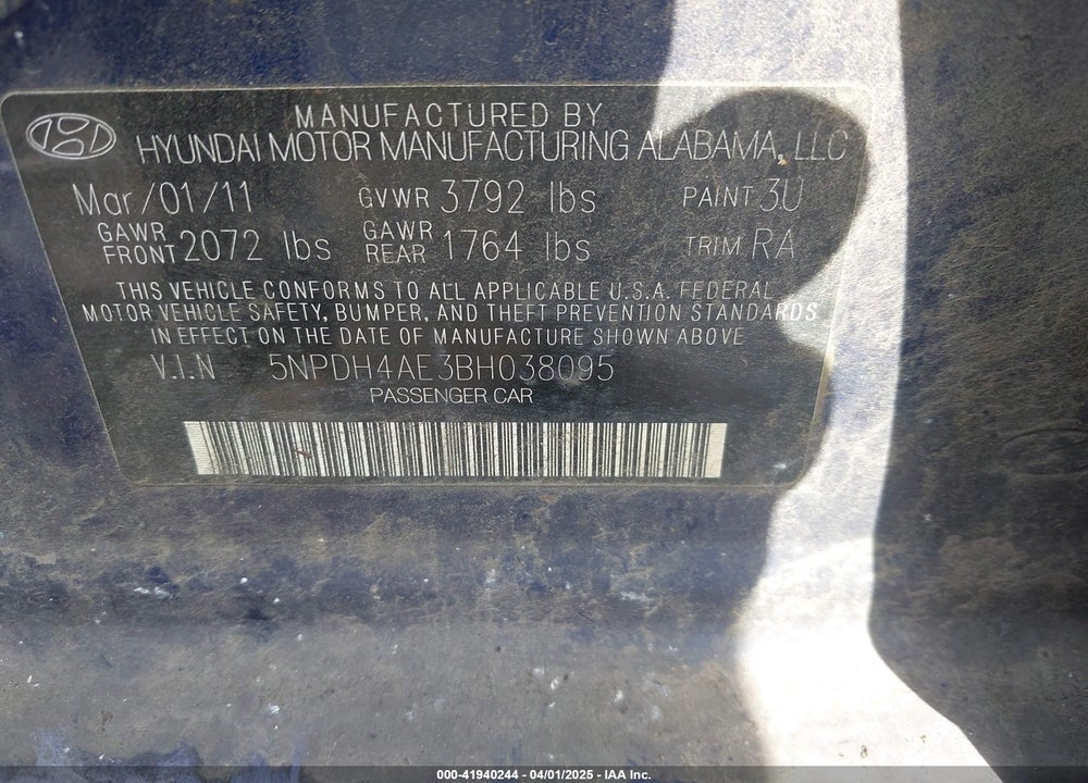 2011 HYUNDAI ELANTRA VIN: 5NPDH4AE3BH038095