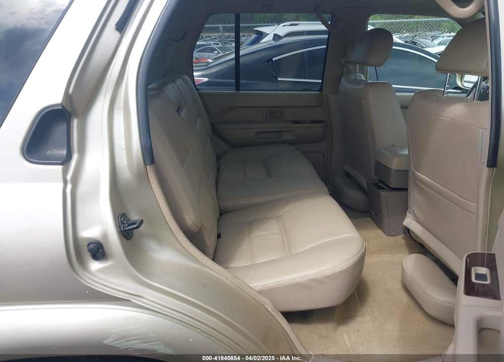 2002 NISSAN PATHFINDER VIN: JN8DR09X02W667176